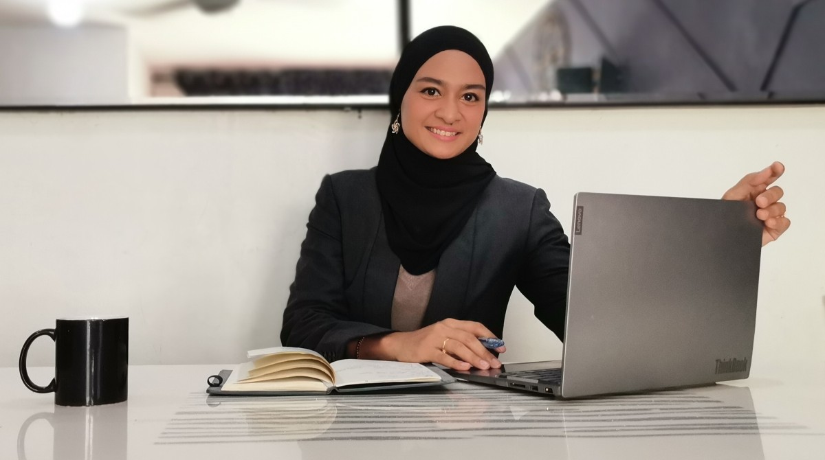 Wan Nur Syazzelin binti Wan Sulaiman from UMW Holdings