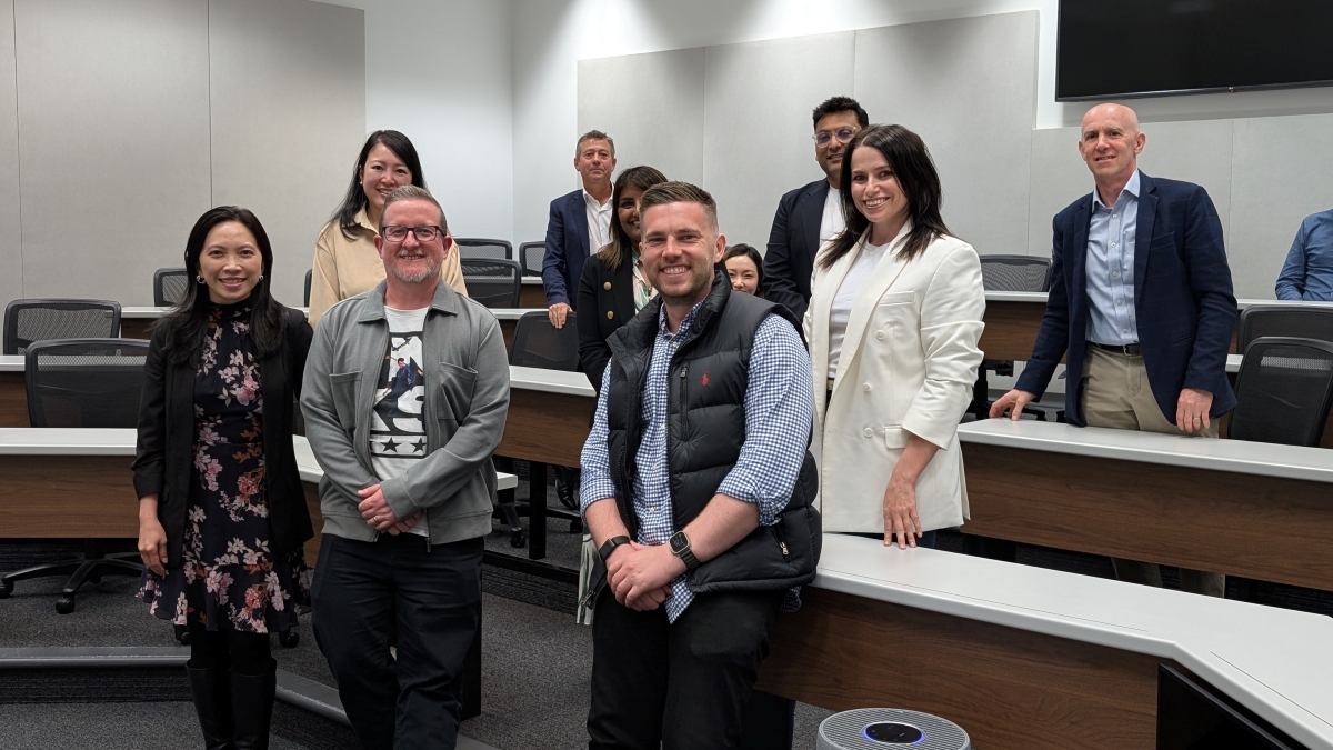 On 27 November 2025, the Retail & Consumer Goods Alumni Chapter hosted an engaging evening at Melbourne Business School with guest speakers Angelina Achariya (CEO, Innovation Gamechangers) and Adam Murphy (Founder, Curioso). 